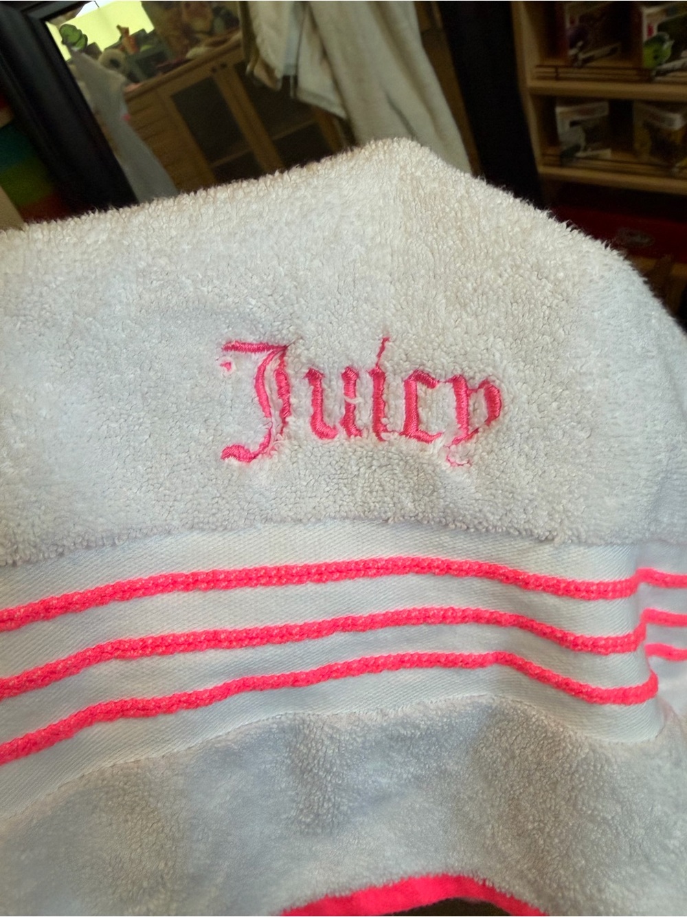 Juicy Couture Neon Border / Alyssa Bath Towel 100% cotton